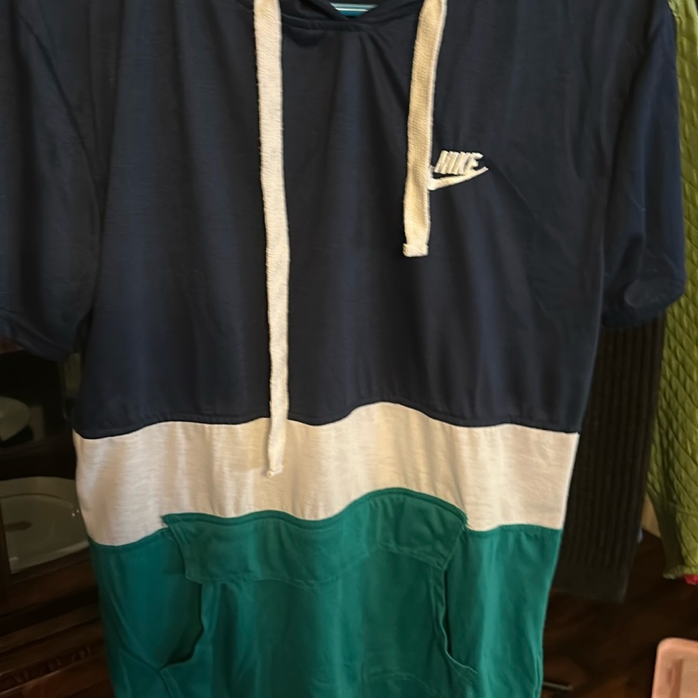 Nike vintage short sleeve tri color shirt